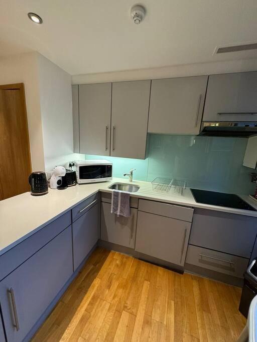 1 Bedroom In Piccadilly Circus St James Cov1 London Eksteriør billede